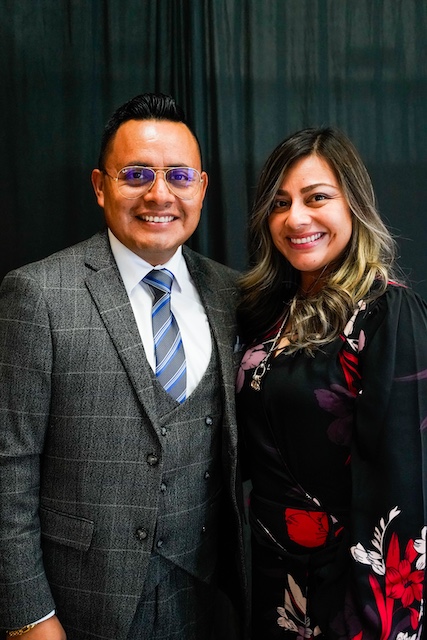 Los pastores Abner & Sonnia Lima